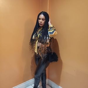 Meet your Posher, Shea